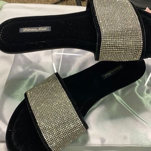 Victoria’s Secret  Slippers/